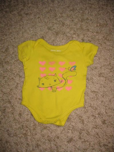 Лот: 3534178. Фото: 1. Боди 3-6 желтое. Все лоты выставлены... Футболки, поло, топы, лонгсливы