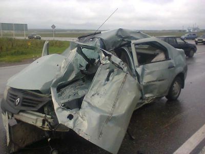 Лот: 6118158. Фото: 1. Куплю Аварийный Рено логан Renault... Автомобили