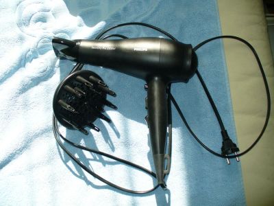 Лот: 4452817. Фото: 1. Фен Philips HP8250 SalonDry Pro... Укладка и стрижка волос, бритьё, эпиляция