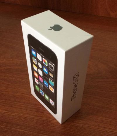 Лот: 9367458. Фото: 1. iPhone 5S 16gb space grey новый... Смартфоны