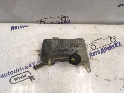 Лот: 21710428. Фото: 1. Расширительный бачок Renault Megane... Двигатель и элементы двигателя