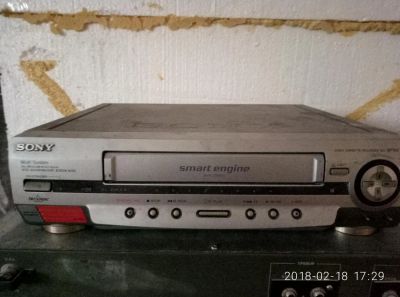Лот: 11083876. Фото: 1. Видеомагнитофон Sony sp100. Видеомагнитофоны
