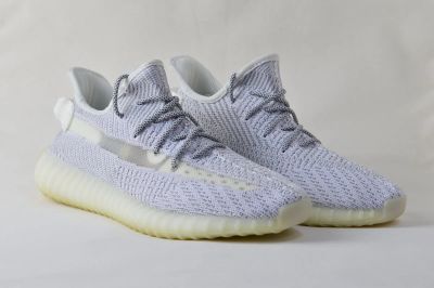 Лот: 16834354. Фото: 1. Кроссовки мужские Adidas Yeezy... Кеды, кроссовки, слипоны