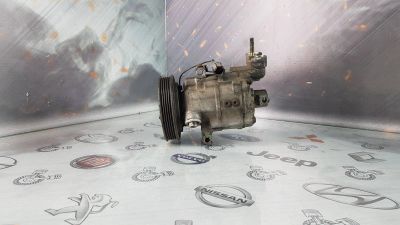 Лот: 23585429. Фото: 1. Компрессор кондиционера Nissan... Двигатель и элементы двигателя