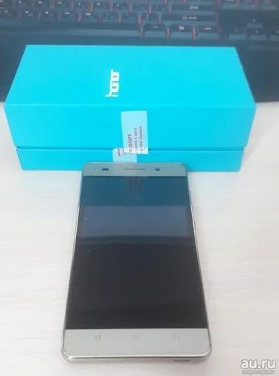 Лот: 10023766. Фото: 1. Телефон Huawei Honor 4C 8Gb Gold. Смартфоны