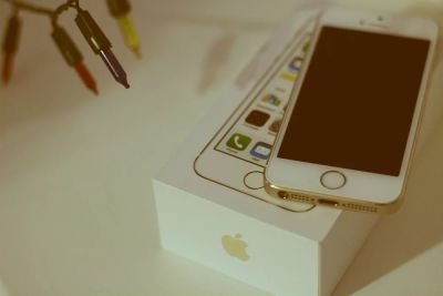 Лот: 5003223. Фото: 1. Apple iPhone 5S Gold 32Gb A1457... Смартфоны