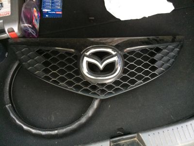 Лот: 4233443. Фото: 1. Решетка радиатора Mazda 3/ Axela. Кузов