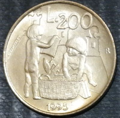 Лот: 15229251. Фото: 1. Сан-Марино. 200 лир. 1995 год. Остальные страны