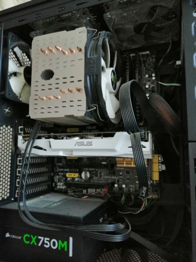 Лот: 18664522. Фото: 1. Видеокарта Asus GTX 1070. Видеокарты