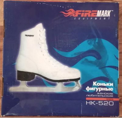Лот: 7933965. Фото: 1. Коньки женские (белого цвета... Коньки