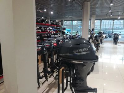 Лот: 18961557. Фото: 1. 2х-тактный лодочный мотор YAMAHA... Лодочные моторы