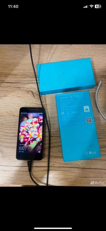 Лот: 24985370. Фото: 1. Телефон Honor 4c pro. Кнопочные мобильные телефоны