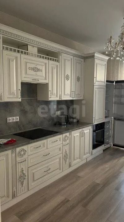 Лот: 25628184. Фото: 1. 3-комн. квартира , Красноярск... Квартиры, студии