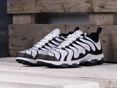 Лот: 10211420. Фото: 1. Nike Air Max Plus TN Ultra LD. Кеды, кроссовки, слипоны