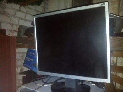 Лот: 7311333. Фото: 1. LG Flatron 19" рабочий. ЖК-мониторы