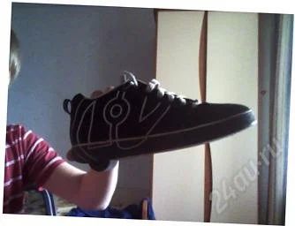 Лот: 1802089. Фото: 1. роликовые кроссовки Heelys (42... Кеды, кроссовки, слипоны