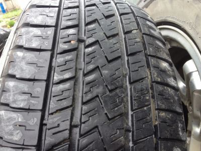 Лот: 7757428. Фото: 1. R16 235/60 продам 2 шины bridgestone... Шины