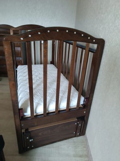Лот: 24654522. Фото: 1. Детская кроватка. Детские кровати и кроватки