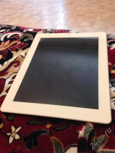 Лот: 2929906. Фото: 1. iPad 3 белый 16Gb Wi-Fi срочно... Планшеты