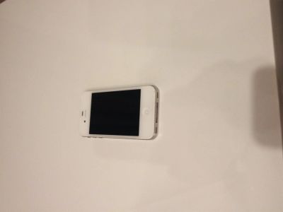 Лот: 3869889. Фото: 1. Apple Iphone 4S 16GB White. Смартфоны