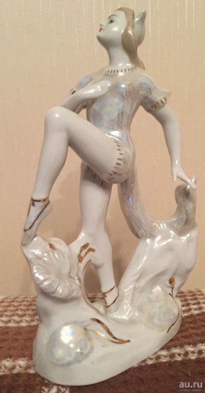 Лот: 16670699. Фото: 1. Фарфоровая статуэтка "Балерина-кошка... Фарфор, керамика