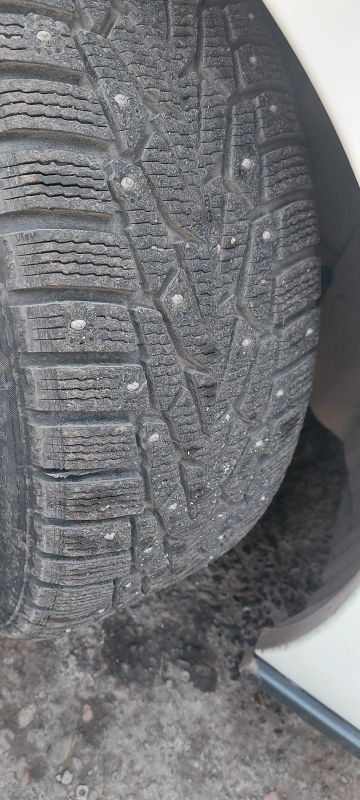 Лот: 19605339. Фото: 1. Nokian nordman 215/50/17. Шины