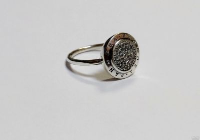 Лот: 13754425. Фото: 1. Серебряное кольцо в стиле Пандора... Кольца, перстни