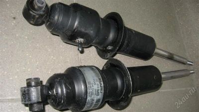 Лот: 1444377. Фото: 1. Задние стойки на Subaru forester... Ходовая, подвеска, рулевое управление