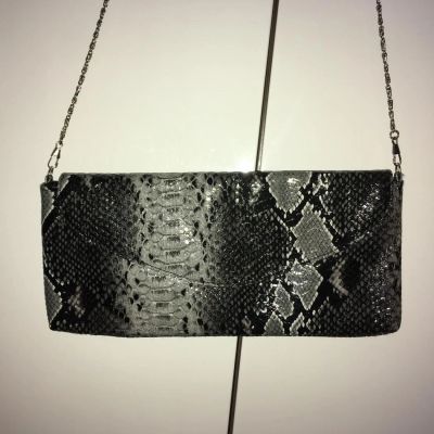 Лот: 9189582. Фото: 1. Клатч лаковый. Сумки