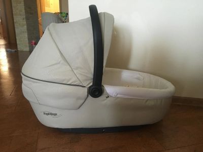 Лот: 9559597. Фото: 1. Коляска Peg Perego, люлька+ прогулка... Коляски