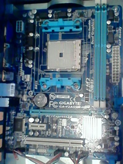 Лот: 6573575. Фото: 1. Материнская плата GigaByte F2A55-HD2... Материнские платы