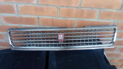 Лот: 14352666. Фото: 1. Решетка радиатора Toyota Carina... Кузов