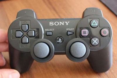 Лот: 10187438. Фото: 1. Беспроводной джойстик Sony PS3... Аксессуары для игровых приставок, консолей, геймпады