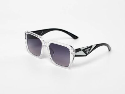 Лот: 21993016. Фото: 1. Очки Prada. Очки солнцезащитные