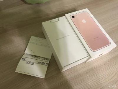 Лот: 8819877. Фото: 1. iPhone 7 Rose Gold 32gb. Смартфоны