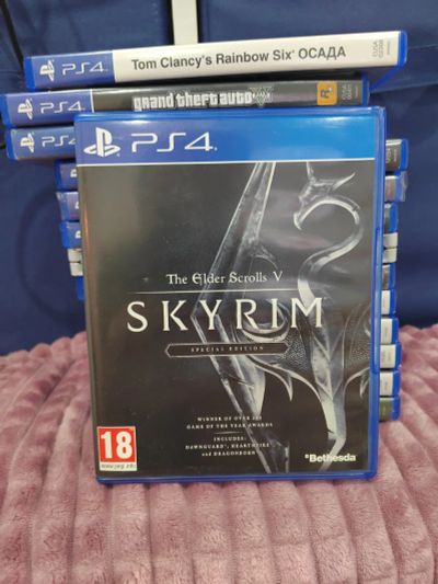 Лот: 13302992. Фото: 1. Skyrim ps4. Игры для консолей