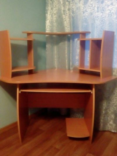 Лот: 12596102. Фото: 1. компьютерный стол. Компьютерные и письменные столы