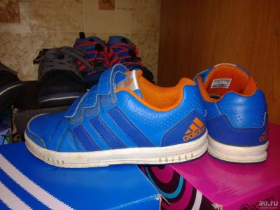 Лот: 10731062. Фото: 1. Кроссовки adidas 32. Кеды, кроссовки