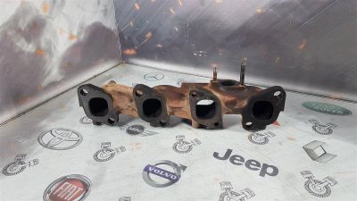 Лот: 23588275. Фото: 1. Коллектор выпускной Nissan Elgrand... Двигатель и элементы двигателя