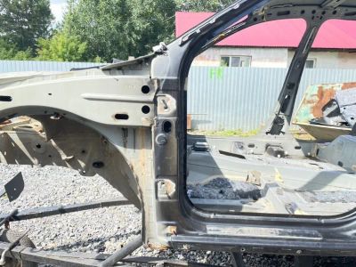 Лот: 25646608. Фото: 1. стойка кузова Nissan Terrano D10. Кузов