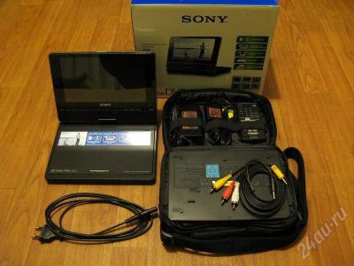 Лот: 238332. Фото: 1. SONY DVP-FX850 портативный DVD... Плееры