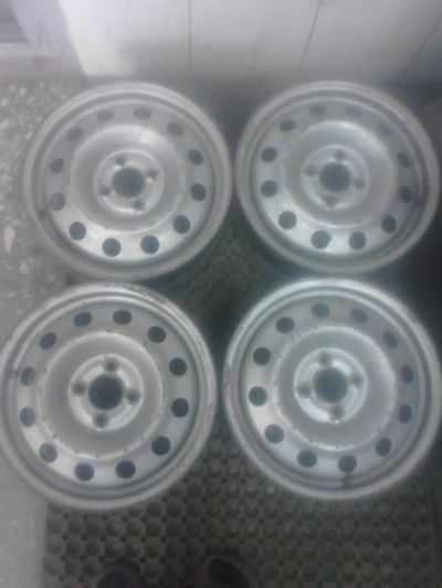Лот: 9563454. Фото: 1. Диски штамповки 4х100 r15 4шт. Диски
