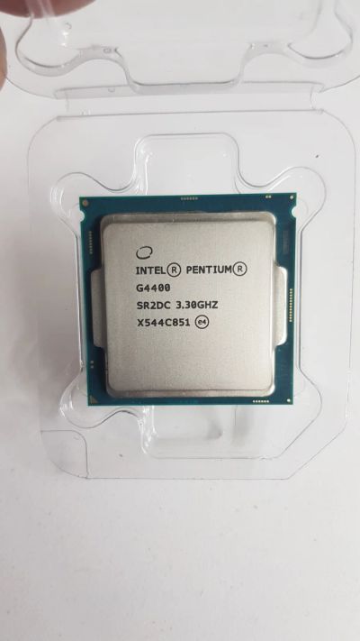 Лот: 17123257. Фото: 1. Процессор Intel Pentium G4400. Процессоры