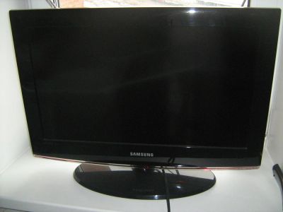 Лот: 3936992. Фото: 1. телевизор жк самсунг 26 дюймов. Телевизоры