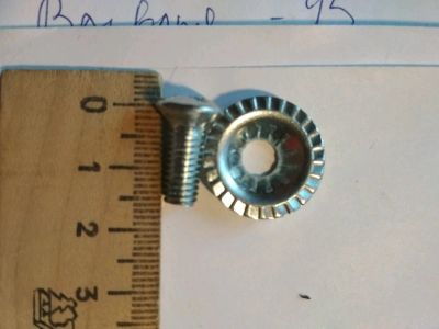 Лот: 11018686. Фото: 1. Винты (болты) + шайбы под сноуборд... Крепления