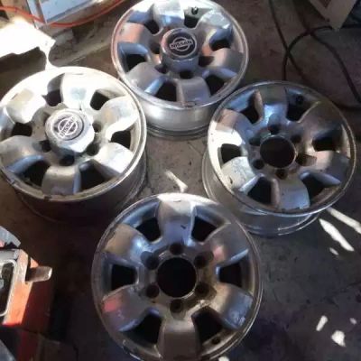 Лот: 7730284. Фото: 1. Оригинальные диски Nissan Terrano... Диски