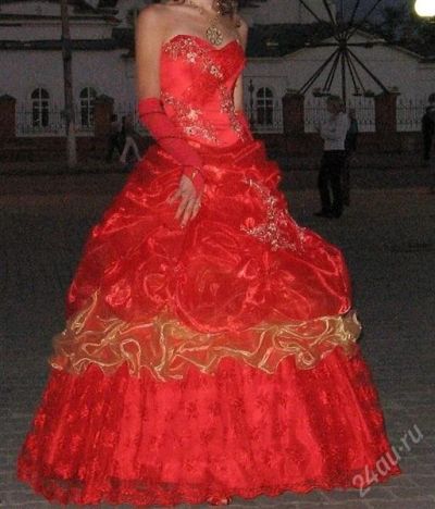 Лот: 1014851. Фото: 1. Выпускное платье. Платья