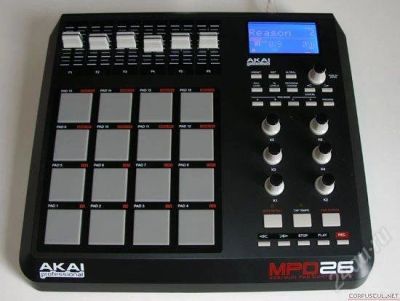 Лот: 1828651. Фото: 1. Akai MPD 26 — миди-контроллер. DJ-оборудование