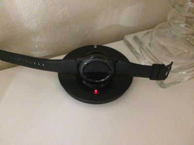Лот: 10382730. Фото: 1. Samsung Gear s3 frontier смарт... Смарт-часы, фитнес-браслеты, аксессуары