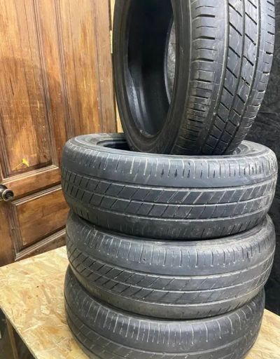 Лот: 22168300. Фото: 1. Kumho 975 185/65 R15 88H. Шины